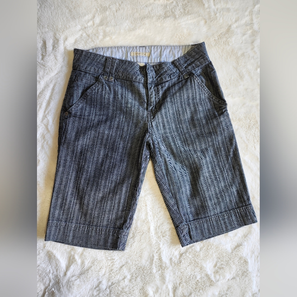 Vintage Y2k Urban Life Denim Shorts. Size 3/4.